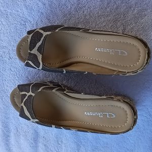 CL by Laundry open toe wedges, brown